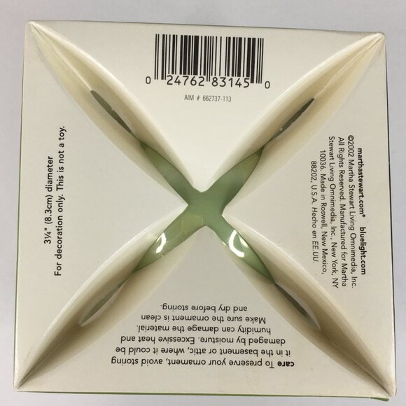 Martha Stewart Everyday Christmas Favorites Collector Ornament Green Floral 2002 - Picture 4 of 16